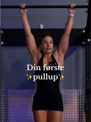 Vil du også klare din første pull up? Gjør som Angelica og last ned @LIFT i dag! (Link i bio) #pullup #hangup #chinup #fitnessapp 