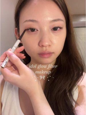 attempting the idol glow filter makeup 🐰 though this filter kinda makes me look uncanny….. products used: @Anastasia Beverly Hills dipbrow pomade (ebony) @glow not dry concealer (rosy salmon/ light) @클리오 찐 pro eye palette air (02 rose connect/ 09 peach mate apple), sharp so simple pencil liner (brown), kill lash superproof mascara A.CHI aegyosal step palette (01 peach step) @Unleashia Global pretty easy glitter stick (02 flutter) @NYX Professional Makeup epic ink liner @rhode skin (piggy) @Benefit Cosmetics high beam highlighter @AMUSE Seoul jel-fit tint (05 oat fig, 08 gorgeous mauve) @CARMEXUK chapstick  #grwm #makeup #MakeupRoutine #makeuptutorial #makeuptut #idolglowfilter #kbeauty #beauty 