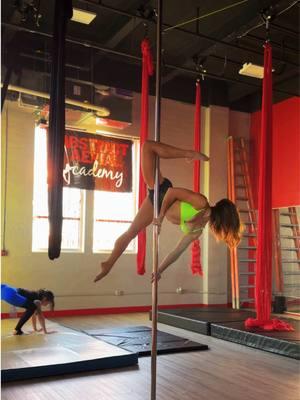 ✨ S T A T I C ✨Flipping into Friday 😍 From a class taught this in the fall at @AbstractAerialAcademy after a jam session with @celiaspinning 🖤 @Athena Pole Wear  discount code Allie10  Every Tuesday from 4:30- 5:30 is Open Studio, 5:30-630 is Pole Combos and Transitions(Level 5+), and 6:30-7:30 is Spin Pole and Static Rotations(Level 4+)! Don’t know what level you are now that we have a new leveling system? Ask me!!  #pdstaticcombo #poledance #poledancer #pdfluidity #poletrickoftheday #pdflip #onlineclasses #onlinecoaching #onlinepole #poledanceonlineclass #pdclawgrip #pdstaticrotation  #fy #fypage #fypシ゚viralp  #pourtoi  #creatorsearchinsights #creator 