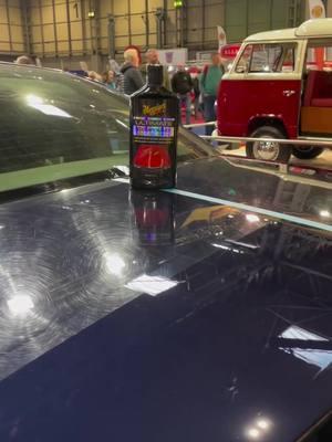 Get rid of swirls! Ultimate Compound! #meguiars #compound #DIY #howto #detailer #mercedes #asmr #machinepolishing #carshow