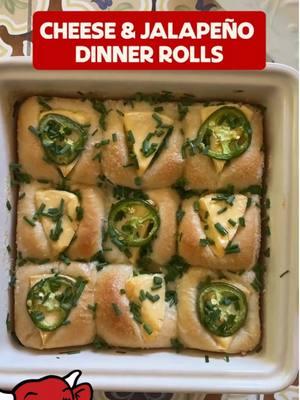 Hard to stay humble when these Laughing Cow cheese dinner rolls might literally be the best dish ever. Perfect for that upcoming watch party. 😉 🏈 📹📝: @Alexis  “Add frozen dinner rolls to a baking dish. Cover and let thaw and rise (about 5 hours). Top each roll with an original Laughing Cow Cheese triangle, thin sliced jalapeño and bake at 350 for 20 minutes. Add 1/4 stick of melted butter over top and bake another 5 minutes. Top with chives and dig in.”  #thelaughingcow #cheese #appetizer #jalapeno #dinnerrolls 