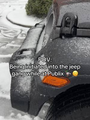 I always wondered how yall got the ducks! 🦆😂😇 #Jeep #JeepLife #JeepGang #JeepInitiation #Ducks  #Snow #Publix #fyp #fyppppppppppppppppppppppp #fypシ 