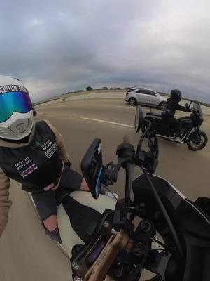 Cruisin back from Daynes BBQ #texas #aledotx #bbq #daynescraftbarbecue #bikelife #girlswhoride #groupride #harleybabe #simpson @Chris Baker @big.red117