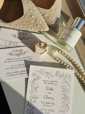 heading into the weekend with this gorgeous invitation suite that is so dreamy😌✨🤍 #trulyengaging #weddinginvitations #brides #weddingplanning #marriage #weddingstationery 