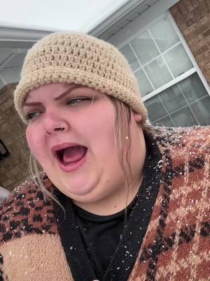 #alabamasnow2024 #alabama #snowday #foryoupage #fyp #plussizetiktok #biggirlsoftiktok #funnyvideo 