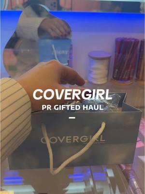 Everything I got from the @COVERGIRL content studio 🤍🏹 #contentcreator #giftedpr #prhaul #covergirl #covergirlmakeup #covergirlhaul #nyccontentcreator #nycinfluencer #covergirlcontentstudio 