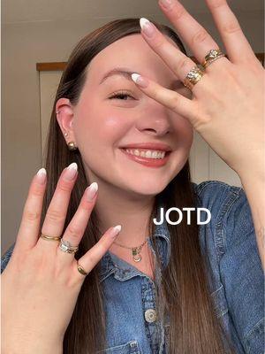 Jewelry of the day #jewelrytour #jewelryoftheday #jewelrytiktok #finejewelry #JewelryCollection #jewelryobsessed #solidgold @💎✨100 Ways Jewelry ✨💎 @Blanks @Code Name 🍊💦 @Wedding Day Diamonds @Kota Jewelry @Etsy @gorjana @Ferko’s Fine Jewelry @PAVOI  #farewellfinejewelry #ebth 