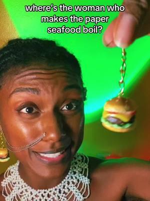 We’re adding clay burgers to the table. #polymerclay #clayartistoftiktok #seafoodboil #burgersforttiktok #foodietiktok #foodtiktok #xyzbca #trending 