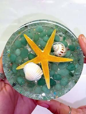 Oceans 🌊 or Lakes 🏞️??? Unique and Satisfying Resin Art For Beginners #ResinArt #crafts #asmr #greenaventurine #jade #beach #seashells 