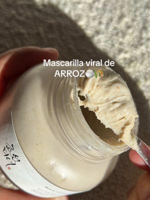 Como persona que sufre de dermatitis esta mascarilla me ayuda a hidratar y exfoliar mi piel en este invierno🌾. @Beauty of Joseon    ##beautyofjoseon##riceskincare##ricemask##bojricemask##ricetoner##bojricetoner##glassskin##dermatitis##latinacontentcreator