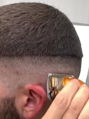 Part 5/8: Blurry High Fade Self-Haircut Tutorial 💇🏻‍♂️ Save this📌! DM me “Tools” and I’ll send you my FREE recommended tools and checklist so you can get your self-haircuts started on the right track 💇🏻‍♂️ If you want to start saving $1,000-$3,000 annually for you and your family and never go to a barbershop again, DM me “Tools” 📥 #selfhaircut #menshaircut #menshair