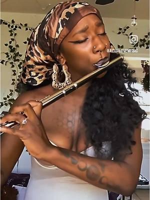 @SmithAbbey hi (again) ... i think you're cool & sing good and sh!t.... if you ever want some flute on a track or on tour hmu ....i'm just a chill guy fr  #yebbasheartbreak #flutist #soundhealing #azizalove #soulmusic #yebba 