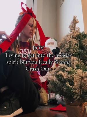 #holidaycountdown #holiday #drafts #neverposted #oldschool #goviraltiktok #goviral #fy #tree #hair #fake #santa #heyyfamous🖤 #family #view #funny #comedia #comedian #comment 