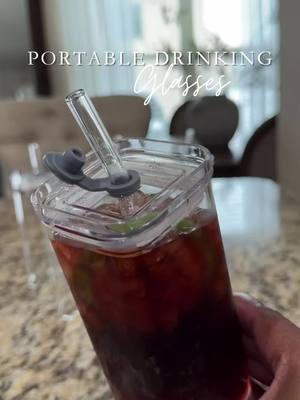 These are the perfect portable glass cups with lids and they come with glass straws ♥️  #glasscups #glasscupswithstraw #watertok #drpepper #dirtydrpepper #flavoredwater #kitchenware #kitchen #TikTokShop #watertok #starbucks 