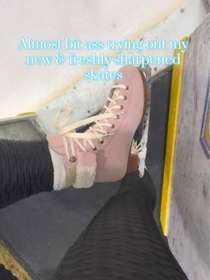 #fyp #fypシ #figureskating #IceSkating #skating #fypシ゚viral #iceskates #iceskater #iceskatingtiktok #ontheice #ontheice #newskates 