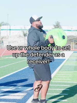 #creatorsearchinsights #football #routerunning #widereceiver #widereceivers #wr #footballtiktok #footballvideo #footballdrills #wrdrills #widereceiverreleases 