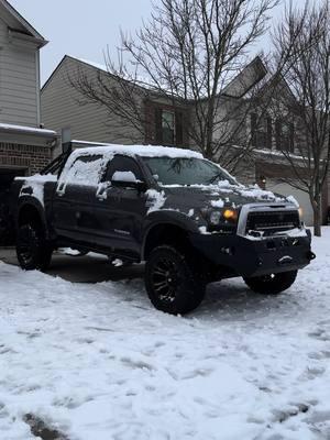 #atlantageorgia🇺🇸 #snowday #toyotatundra4x4 #4x4offroad   #offroadlife #toyotatundra ❄️❄️🌨️🌨️🌨️