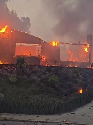 Intense and devastating scenes throughout the initial "fire storm" that impacted the Pacific Palisades area of California, claiming at least 2 lives and burning down thousands of homes and businesses.  #PalisadeFire #LAFD #LosAngeles #LA #California #pacificpalisades #pacificpalisadesvillage #CalFire #Cali #LAPD 