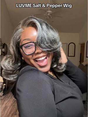 @Luvmehair link in my bio 🥰🥰🥰 #fyp #luvmehair #saltandpepperhair #fypシ #gluelesswig #wigtok #greyhair #hairreview #wigs #wigreview #themsligon 