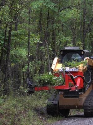 Happy Friday! Here's a throwback to ClubMX clearing some overhanging branches up one of their driveways with Eterra’s Razar Sickle Bar Mower. These bad boys are built for skid steers and excavators, and if you’ve got underwater growth taking over a pond, the 5-foot model can handle that too. Just drop it in and start cutting. #SkidSteerSolutions #LandClearing #EquipmentOperator #HeavyEquipment #ExcavatorAttachment #TreeTrimming #LandManagement