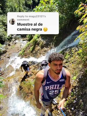 Hagan sus encargos, del resto me encargo yo 👍 #elsalvador #vidadelcampo #rios #cascadas #bosques #senderismo 