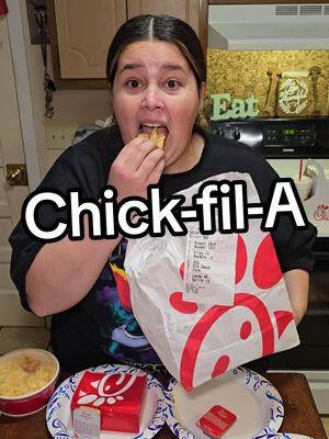 Chick-fil-A Nuggets be hittin though! 💁‍♀️  What's your go to Chick-fil-A order?!  #Dinner #Chickfila #DinnerTime #EasyMeal #FoodTok 