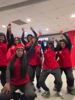 watch us eat! #fyp #trending #viralvideo #dance #umd #trend #afrochique 