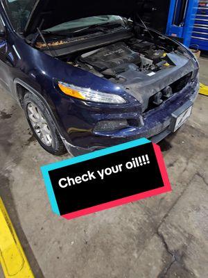 2016***** Always check your oil. this one also had 14k miles on this oil change 😬 #backwoodsdieslsrp #backwoodsdiesels #fyp 