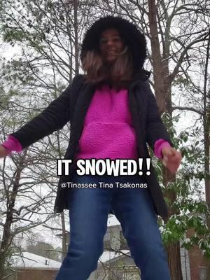 okay last one 😭😭😭 i haven't danced on here in a while.  #tinasrecoverytok #snowdance #snowday #snow #recovery 