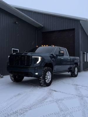 ❄️ #denalihd #denaliultimate #denaliduramax #bluedenali 