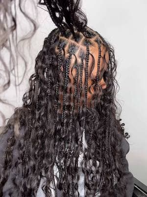 Bohemian Braids - Loose Wave Human Hair (Size: Medium, Length: Mid-Back) #braids #bohemianbraids #neatbraids #nycbraider 