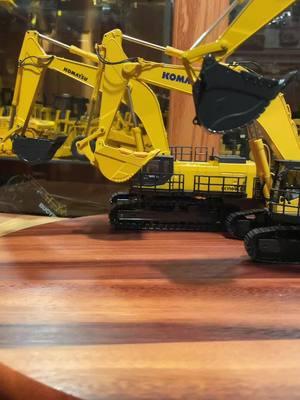 Alittle size comparison Komatsu PC900-PC1100-PC1250 let me know in the comments which one is your favorite also hit that follow button for more content like this #diecasttoymafia #DTM #foryoupage #fyp #workhard_for_your_dream #workinprogress #workhard #diecastcollection #diecastcollectors #collector #collectortiktok #scalemodels #scale #diecast #collectorcheck #firstgear #firstgeardiecast #komatsu #komatsuexcavator @Ac smith @FirstGearInc @Kevin York @Tyler Tungate 