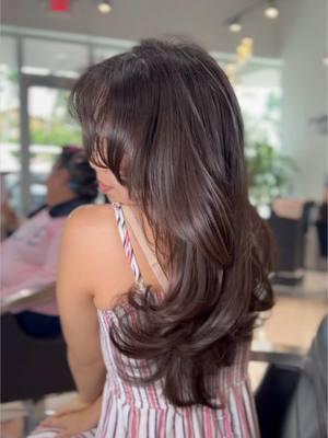 Gotta love the bouncy layers 💇🏻‍♀️✨ “Our passion, your beauty” +305-447-3851 4038 SW 57th Ave Miami Fl 33155 #beautysalon #olibeauty #olihair #olibeautystyle #olihighlights #olibalayage #olibeautybuzz #olialisados #olilashes #ourpassionyourbeauty #olihairstyle #hairsalon  #hairgoals #hairstyle #haircuts #stylist #lovehair #trend #care #haircare #healthyhair #salon #explore #looks #miami #like #daily #dailycontent 