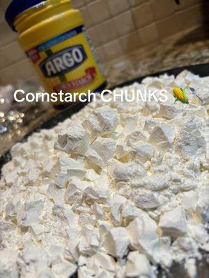 yalllll 😮‍💨🤤 these taste sooo much better than the powder #cornstarch #cornstarchchunks #asmr 