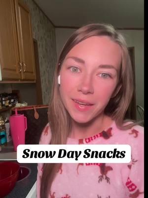 Snow day snacks ❄️ #fyp #snowday #snow #snacks #snacksrecipe #ranchdip #pigsinablanket #FoodTok #cookwithme #cooking #kitchen #alabama 