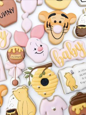 “Sometimes the smallest things take up the most room in your heart”-Winnie the Pooh 🍯 . . . #winniethepooh #winniethepoohcookies #poohbear #winniethepoohbabyshower #babyshowercookies #cookies #sugarcookies #customcookies #customsugarcookies #decoratedcookies #decoratedsugarcookies #cookieart #cookieartist 