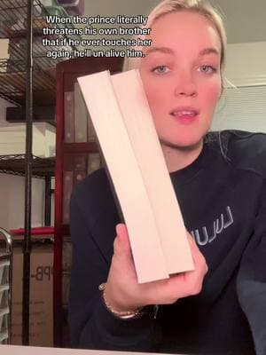 Prince means BUSINESS with one of my all time favorite tropes in this series 🤩🤩 #BookTok #romantasy #bookrecommendations #fantasyreads #touchherandyoudievibes #donttouchher #whodidthistoyou 
