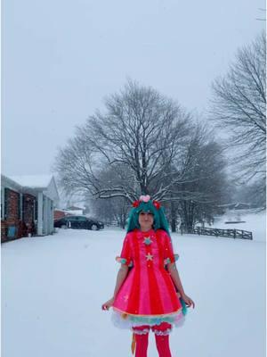 Choatic Boogie take two: in the snow version  #miku #hatsunemiku #mikucosplay #hatsunemikucosplay #fyp #cosplay #cosplayer #wxs #wxscosplay #wxsmikucosplay #wxsmiku #wonderlandsxshowtimecosplay #wonderlandsxshowtime #solariacosplays 