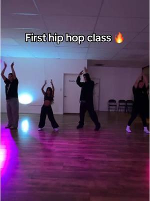 First hip hop class with @monica 🧸 was 🔥 Can’t wait to see y’all every week! Got questions? DM us or drop them below 👇  #ac15choreography #DanceChoreography #Quinceañera #HomeRehearsal #hiphopclass #firstclass #NewStudio 