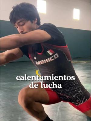 Calentamiento de lucha intermedio: • Paso de oso • Paso de oso de reversa • Paso de cangrejo • Paso de gorila ⬆️ Preferible hacer estos movimientos lento y controlado para preparar nuestras muñecas a que apoyen todo nuestro peso. • Voltereta lateral • Voltereta lateral de codos • Rodar hacia delante • Rodar hacia atrás • Salto de tigre • Camina de manos ⬆️ Nuestras muñecas están estabbilizando nuestros movimientos y absorbiendo impacto. • Gateo de bebe • Salto de conejo (altura) • Salto de rana (distancia) • Resorte • Redondilla • Redondilla a voltereta hacia atrás • Voltereta hacia atrás ⬆️ Enfocado en el control del cuerpo inferior y explosividad. Tambien estamos absorbiendo más impacto en nuestras articulaciones. • Paso, rodilla, paso • Tackles a tu postura de lucha • Sprawl y giro 360 • Sprawl de todilla y tackle • Sprawl, sprint ⬆️ Aquí mis atletas están haciendo movimientos de lucha que tengan que ver con la práctica del día. #LuchaOlimpica #LuchaGrecorromana #LuchaLibre #Luchador #Mexico 