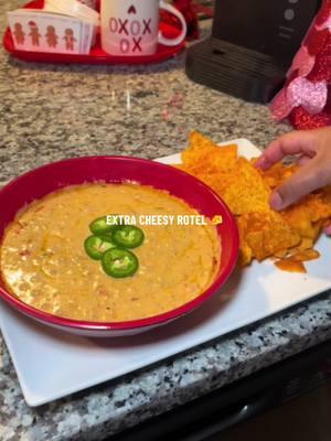 Who doesn’t love a good rotel !! Be sure to drain your meat twice, I only  drained it once so it kept alot of greese. I used mild cheddar, sharp cheddar, pepper jack, velveeta & cream chese. #fyp #EasyRecipes #roteldip #rotel #rotelcheesedip #babyshowerfood #quicksnack 