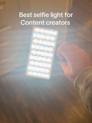 Best selfie light for content creators #selfielighting #lighting #contentcreator 