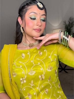 Mehendi eye makeup tutorial 💚 #eyemakeuptutorial #mehendieyemakeup #indianmakeup #desimakeup 