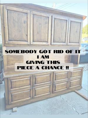 Watch this amazing transformation!! From garbage to treasure!! More details of the process coming soon ….#diyhome #furnituremakeover #furnitureflip #beforeandafter #extrememakeover #flippingfurniture #furnitureflipper 