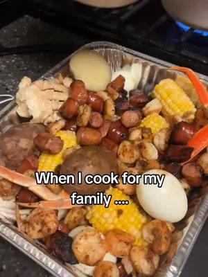 My kids spoildtttt #snowinthesouth #snowday #southern #southerners #birmingham #birminghamalabama #bham #alabama #cold #coldweather #freezingcold #food #seafood #seafoodboil #goodcook #goodmom #bigback #bigbackactivities #eating #eatinggood 