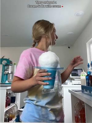 Missing making snowcones extra right now!🍧🫶🏻✨ #comeworkwithme #workwithme #work #worklife #snowcone #shaveice #tropical #tropicalsno #pouring #manager #asmr #asmrtiktok #asmrwork #viral #fyp 