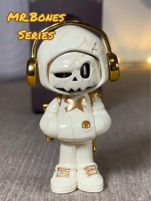 MR.BONE blind box series! comes with some accessories and im liking the looks 🤙 #mrbones #actionfigures #mysterybox #mysteryfigure #minifigure #toy #blinbox #toys #actionfigure #mebonefigure #collection 