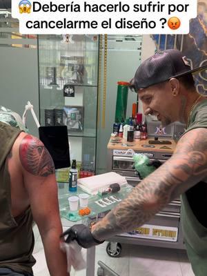 El No quiere sentir dolor #anesthesia #tattoo #dont #pain #like #it #tiktoktattoo #artistsoftiktok #viraltiktok #viralvideo #blackandgraytattoo #sleevetattoo #art #skinart #mbtattoostudio #masterbarbatattoo #coralspringsflorida #floridatattooartist #miami 