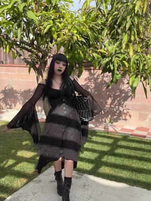 ootd! felt witchy this day 🖤 #gothtok #alttiktok #altstyle #altlatina #mexicangoth #gothgirl #gothfashion 