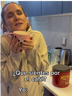 Con este frío 🥶  cafecito es todo lo que necesito para ser feliz 🥰 #humor #lajosh #viral #cafe #cafecito #frio #delicioso @NESCAFÉ #nescafe 